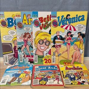 Colorful Archie Comic Book Collection in french lot of 7